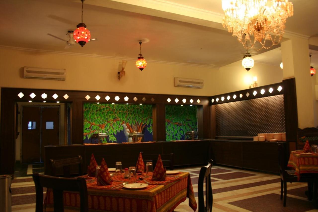 Pratap Palace Chittorgarh 外观 照片